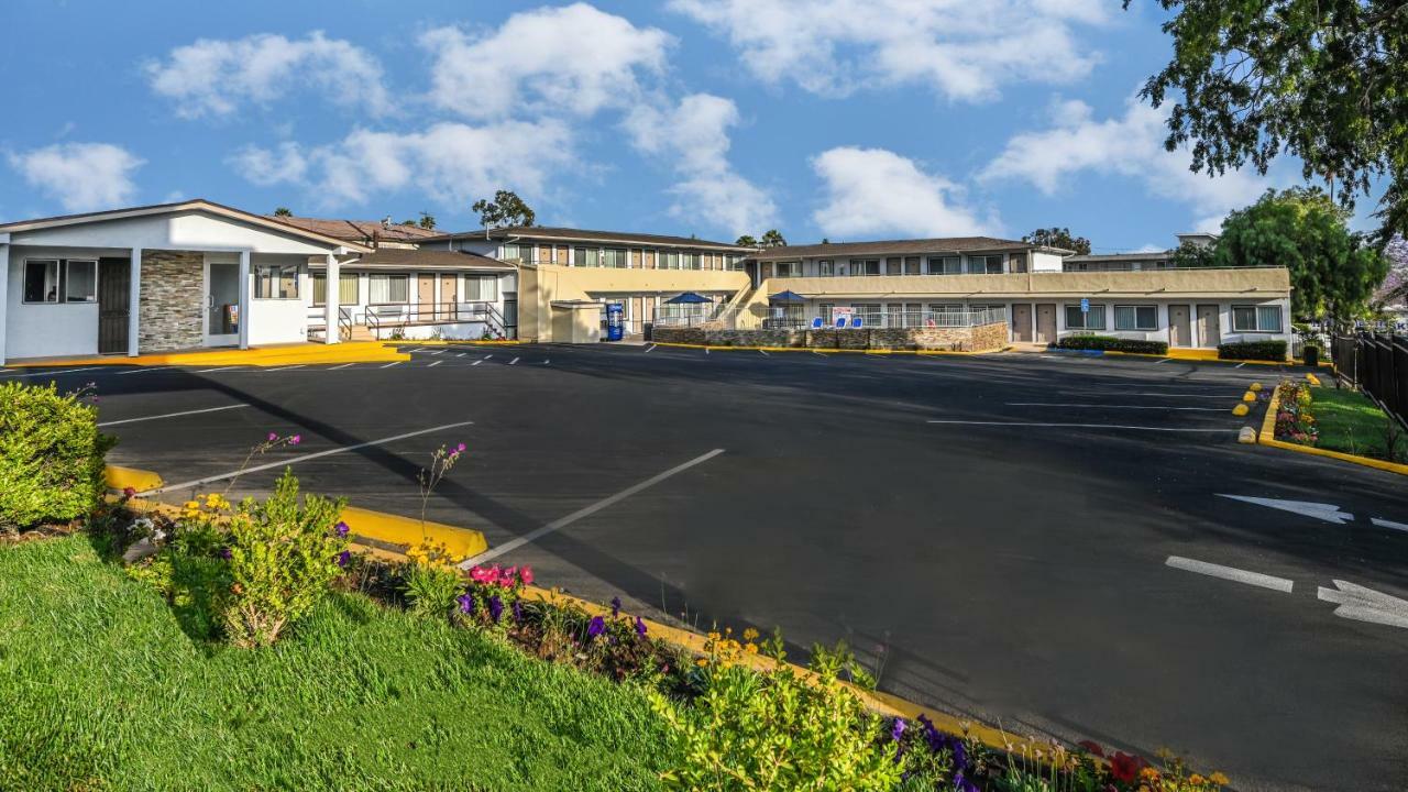 Sea Rock Inn - Long Beach Exterior photo